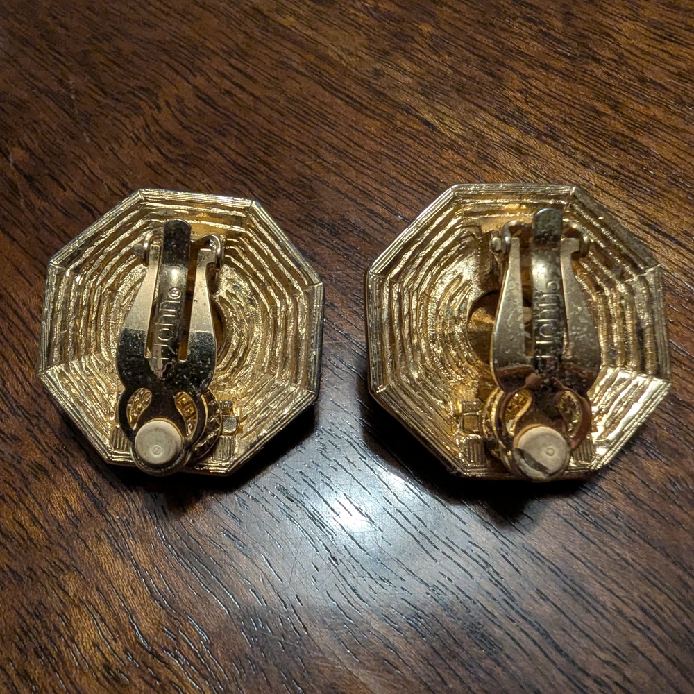 Vintage St. John Blue and Silver Octagon Clip On Earrings - Picture 4 of 9